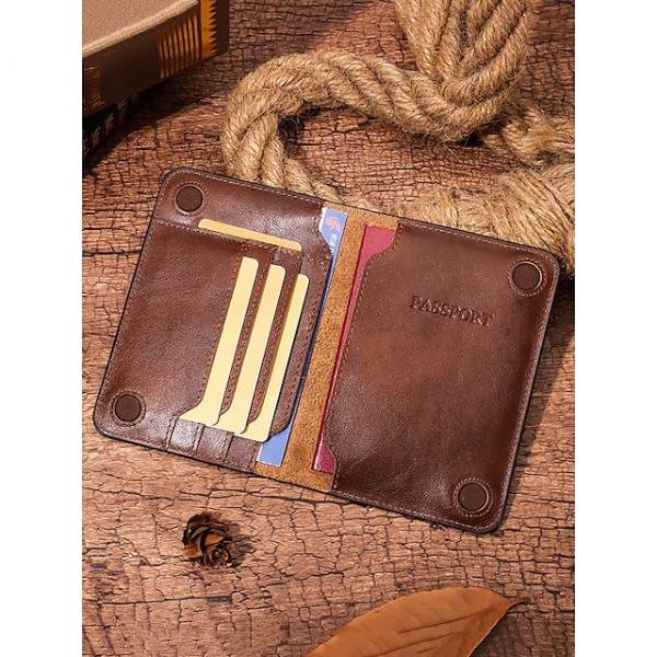 Men's Vintage Brown Leather Passport Holder with Card Slots 鈥?Stylish and Durable Travel Accessory for Professionals